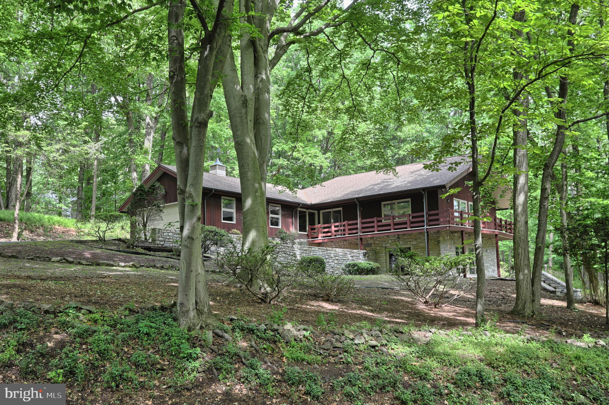 88 Laurel Ridge Road Hershey, PA 17033 - Photo 3 of 44