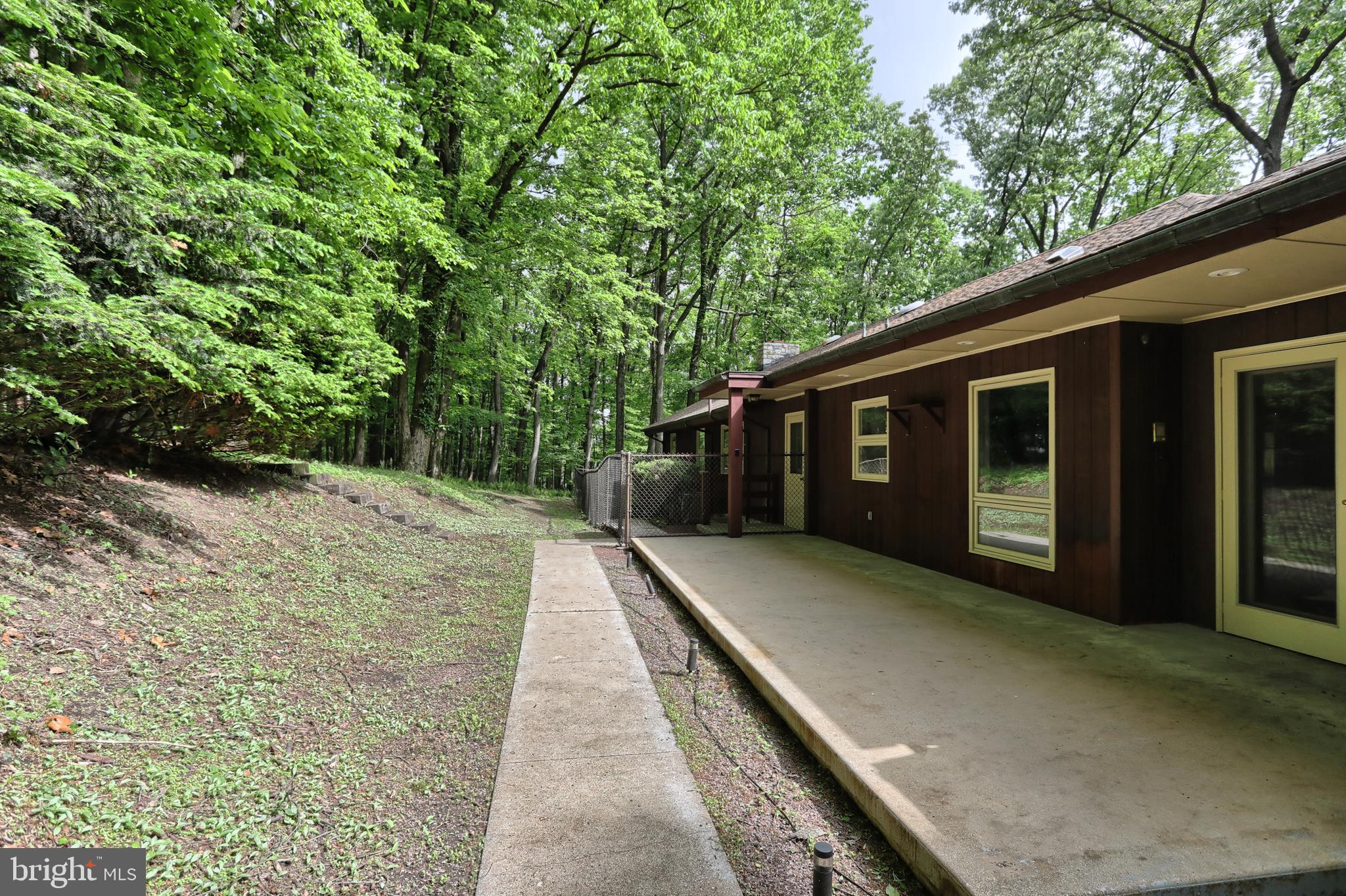 88 Laurel Ridge Road Hershey, PA 17033 - Photo 41 of 44 Private rear patio