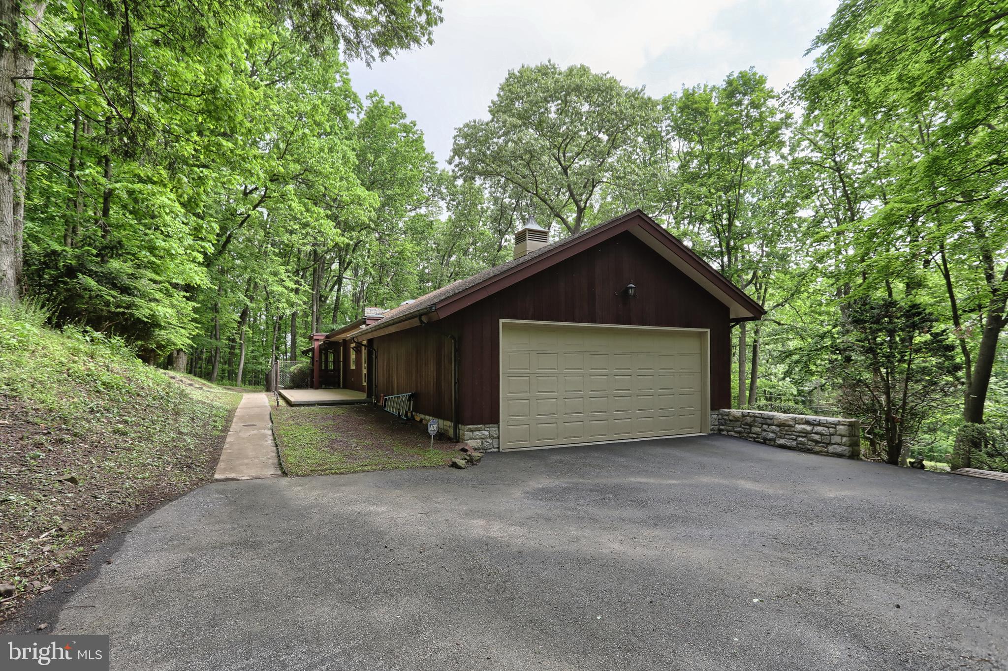 88 Laurel Ridge Road Hershey, PA 17033 - Photo 42 of 44 Oversized side entry two car garage