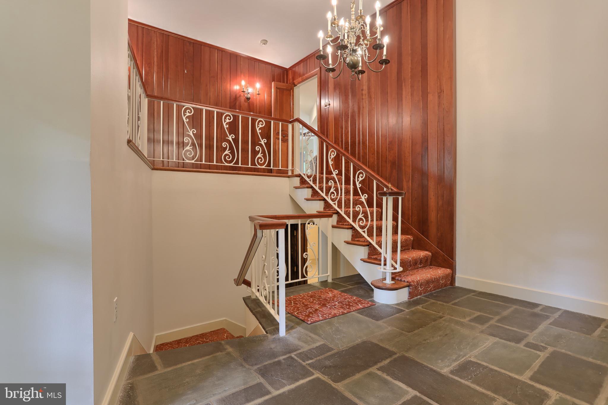 88 Laurel Ridge Road Hershey, PA 17033 - Photo 6 of 44 Foyer