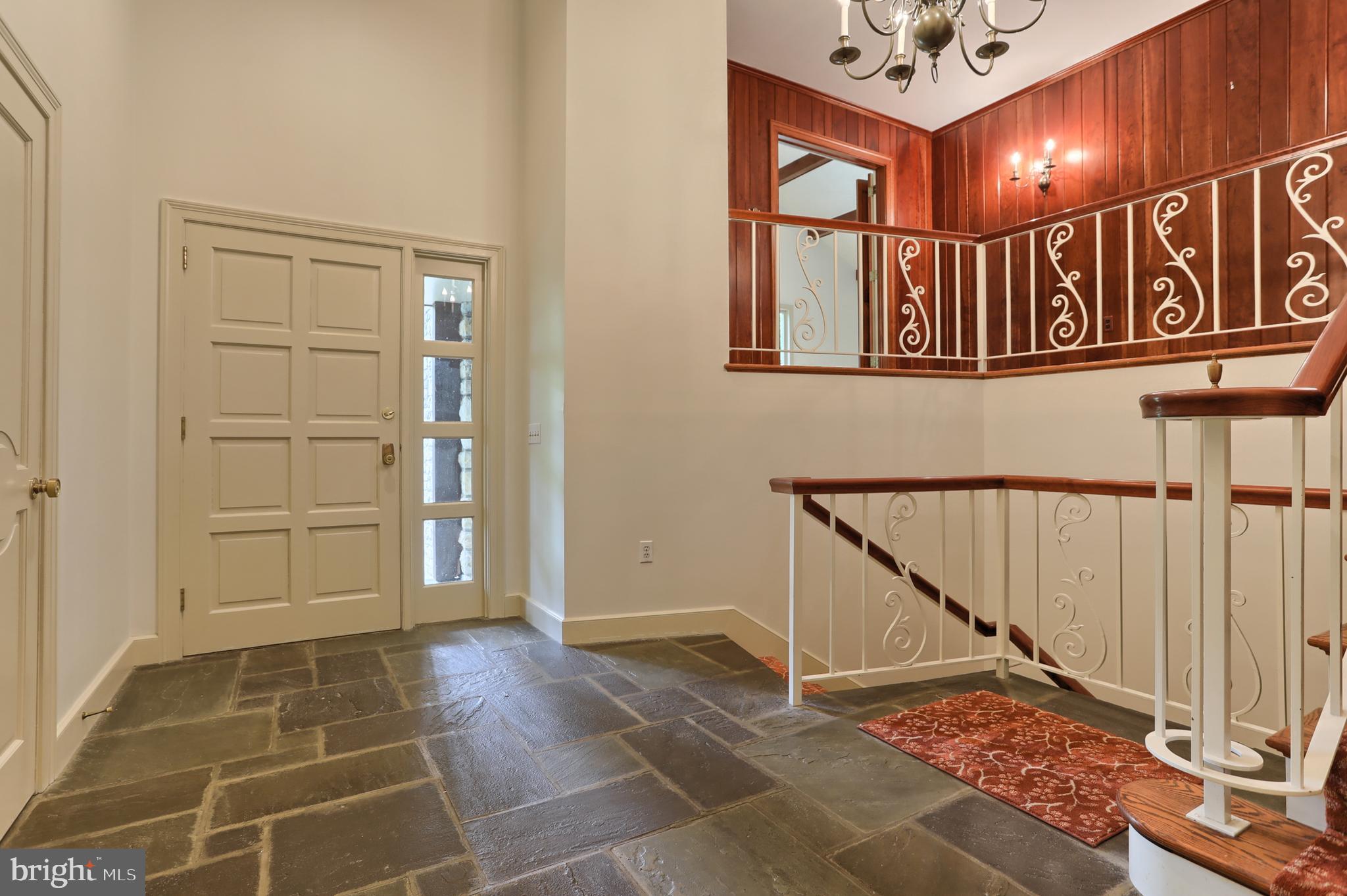88 Laurel Ridge Road Hershey, PA 17033 - Photo 7 of 44 Foyer