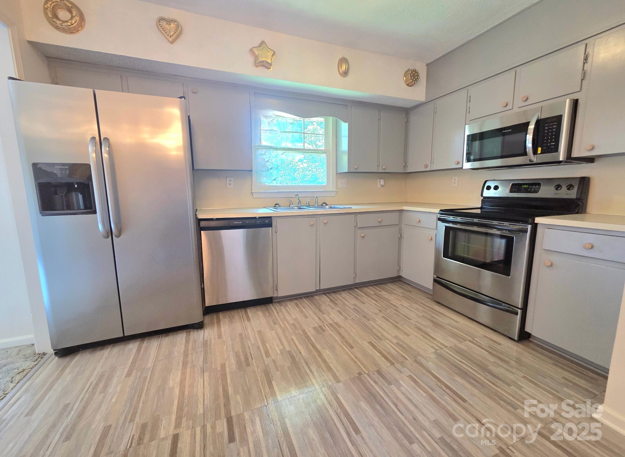 717 2nd Street Southwest Conover, NC 28613 - Photo 7 of 14 Gallery Image 7