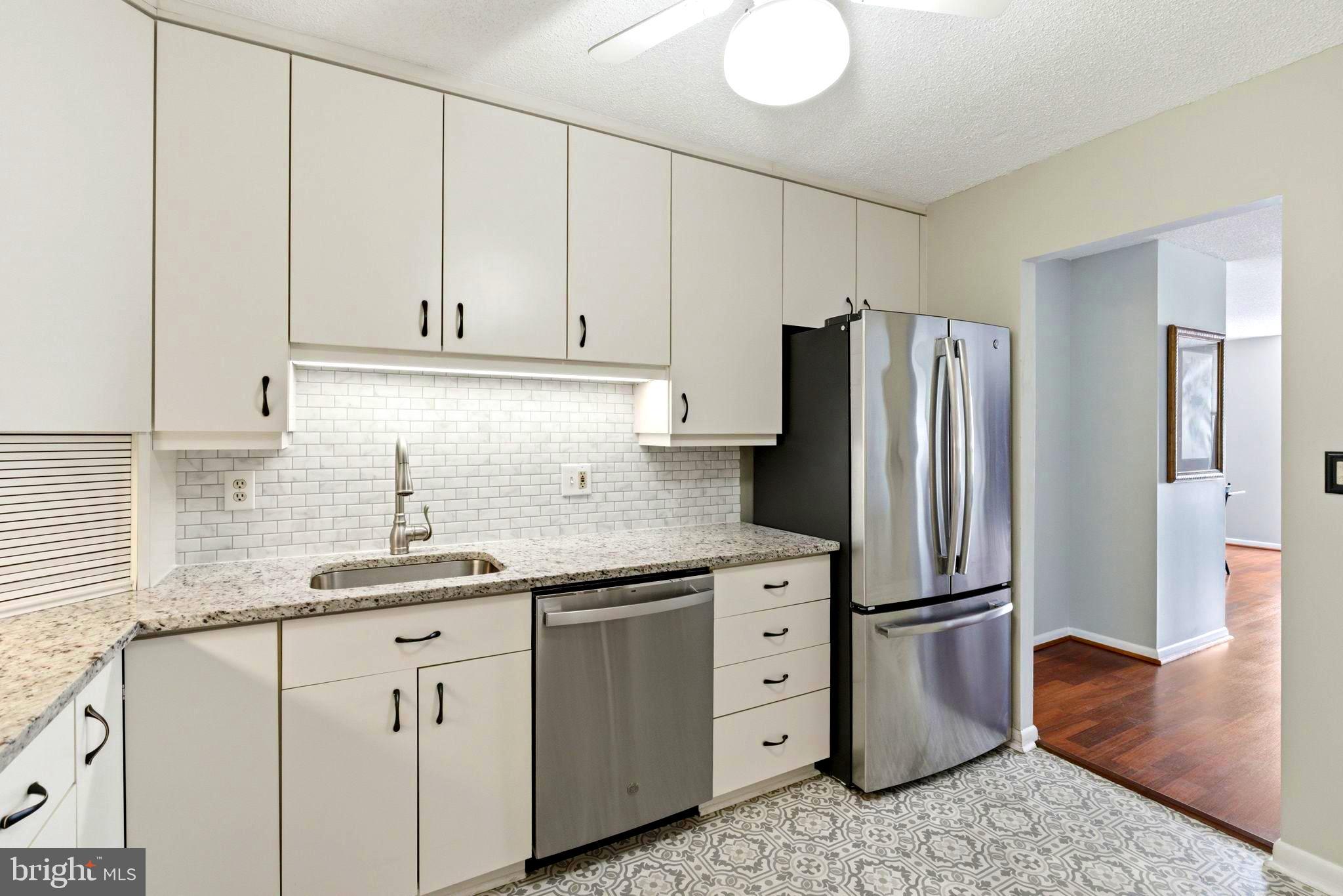205 East Joppa Road, Unit 1809 Towson, MD 21286 - Photo 13 of 31 Plenty of space for the chef