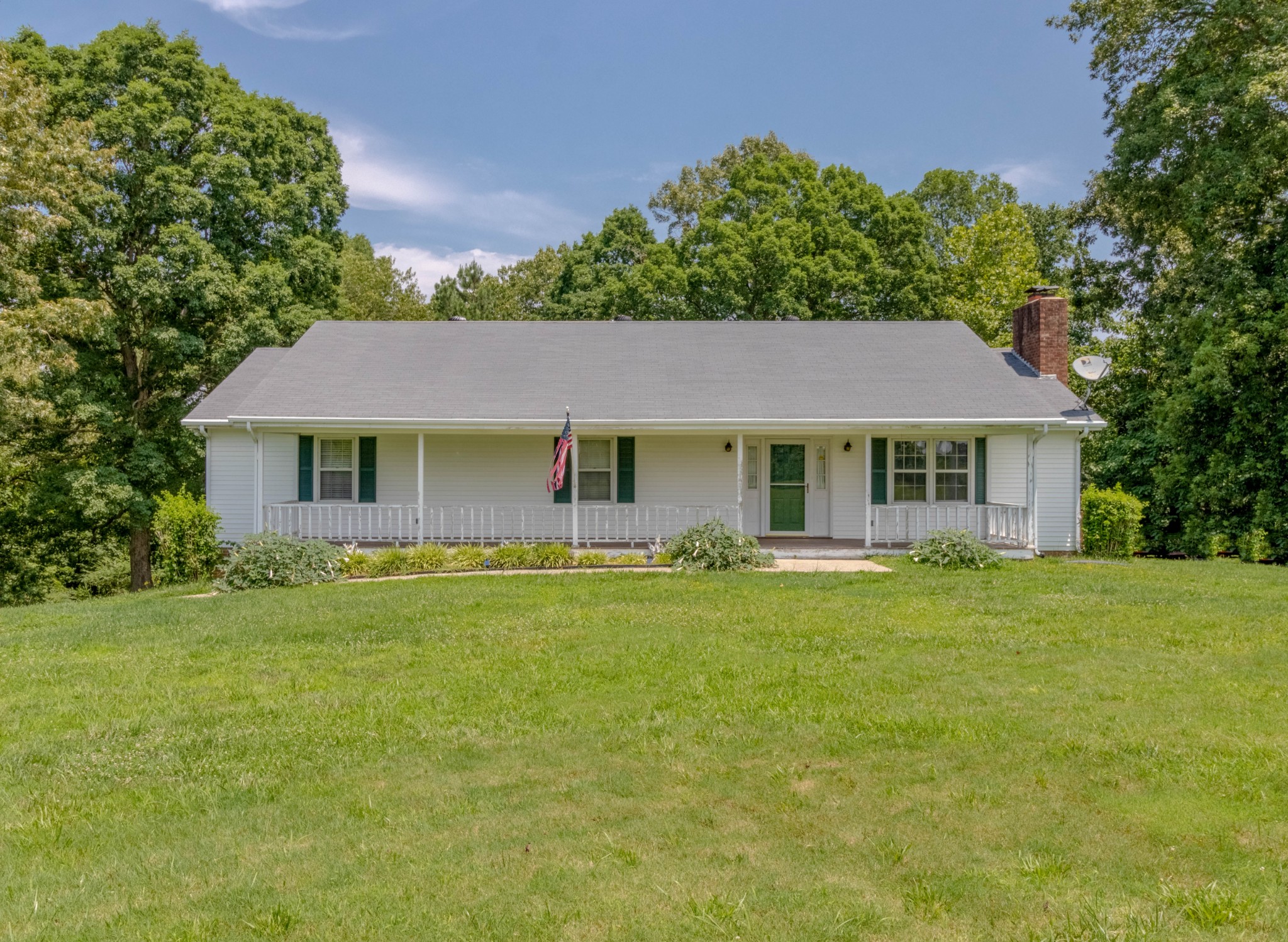 1137 Southside Road Southside, TN 37171 - Photo 3 of 36
