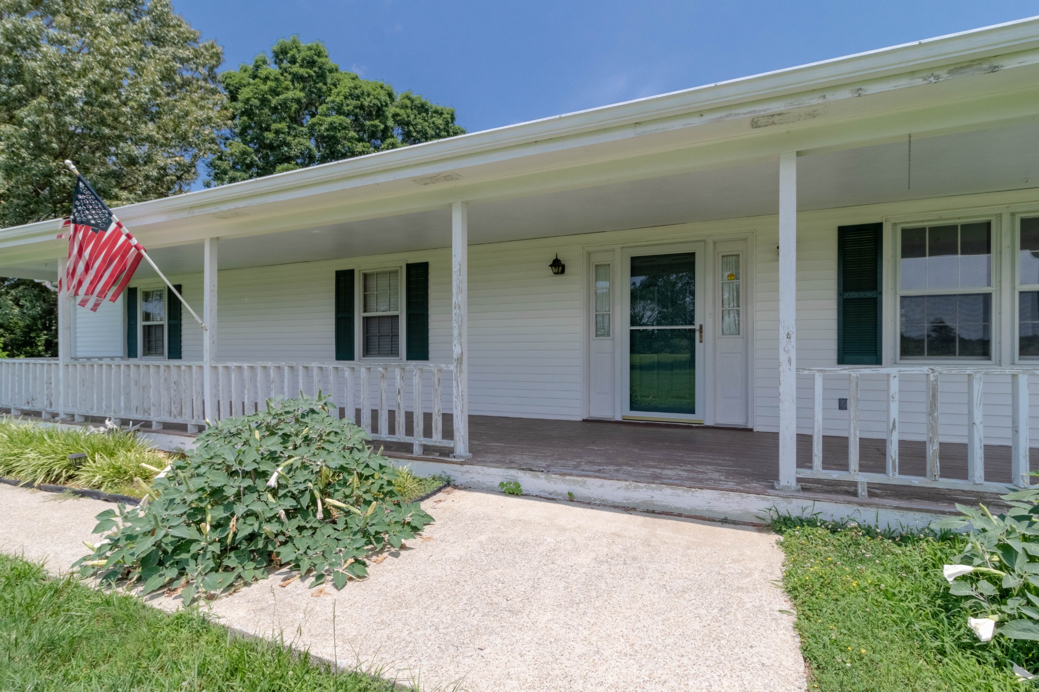 1137 Southside Road Southside, TN 37171 - Photo 7 of 36