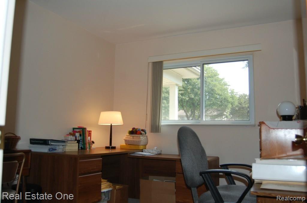 18741 Levan Road Livonia, MI 48152 - Photo 15 of 25 18741 Levan 015.jpg