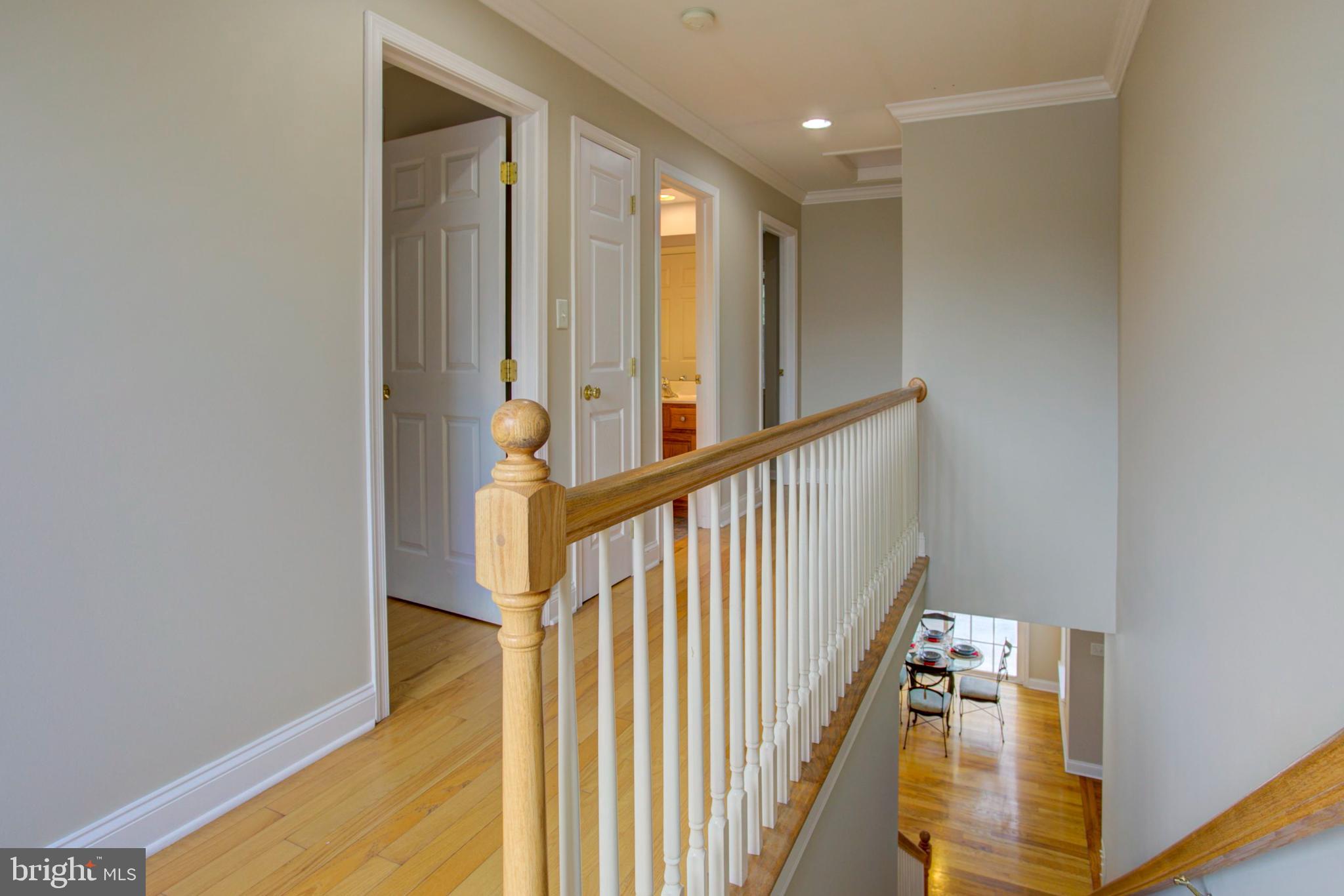 324 Bloomfield Drive Lititz, PA 17543 - Photo 22 of 27 Upstairs hallway