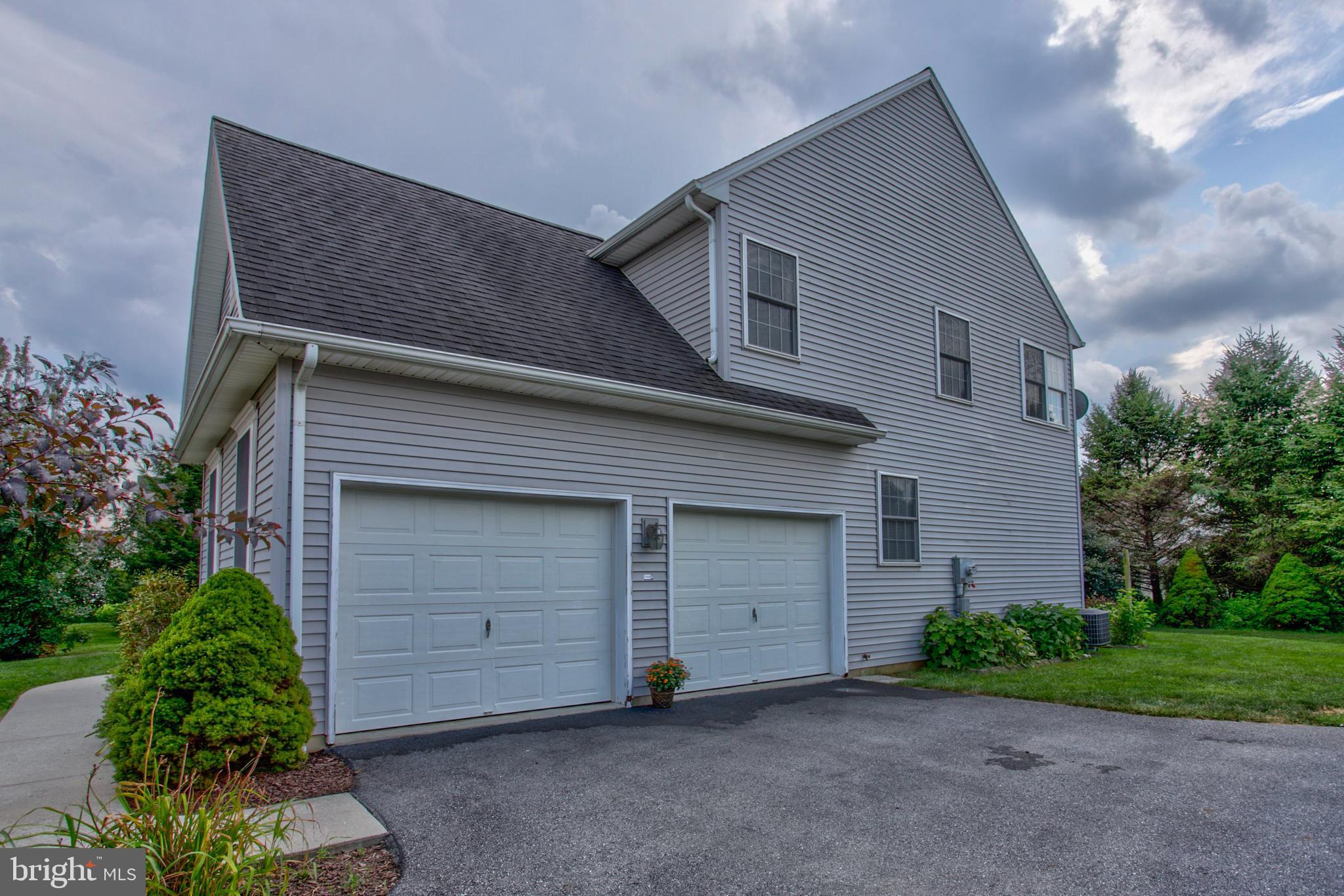 324 Bloomfield Drive Lititz, PA 17543 - Photo 25 of 27 Two-car garage
