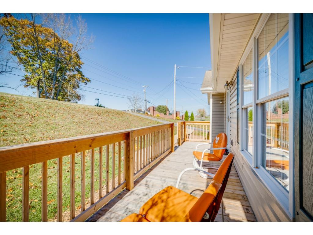 252 Eastern Star Road Kingsport, TN 37663 - Photo 4 of 35 Photo 4
