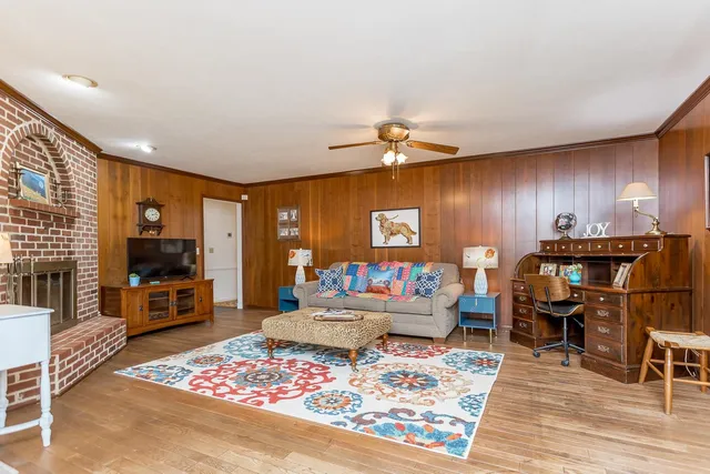 $925,000 | 5983 Labs Run Lane, Penn Laird, VA 22846