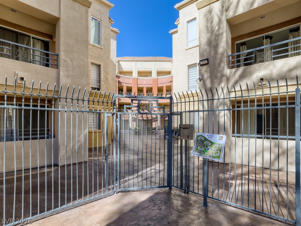 260 East Flamingo Road, Unit 220 Las Vegas, NV 89169 - Photo 2 of 33