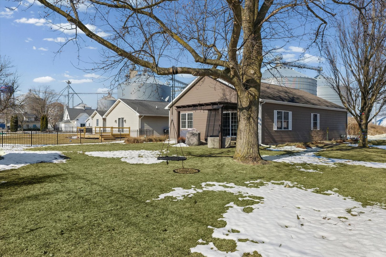 207 School Street Royal, IL 61871 - Photo 28 of 29