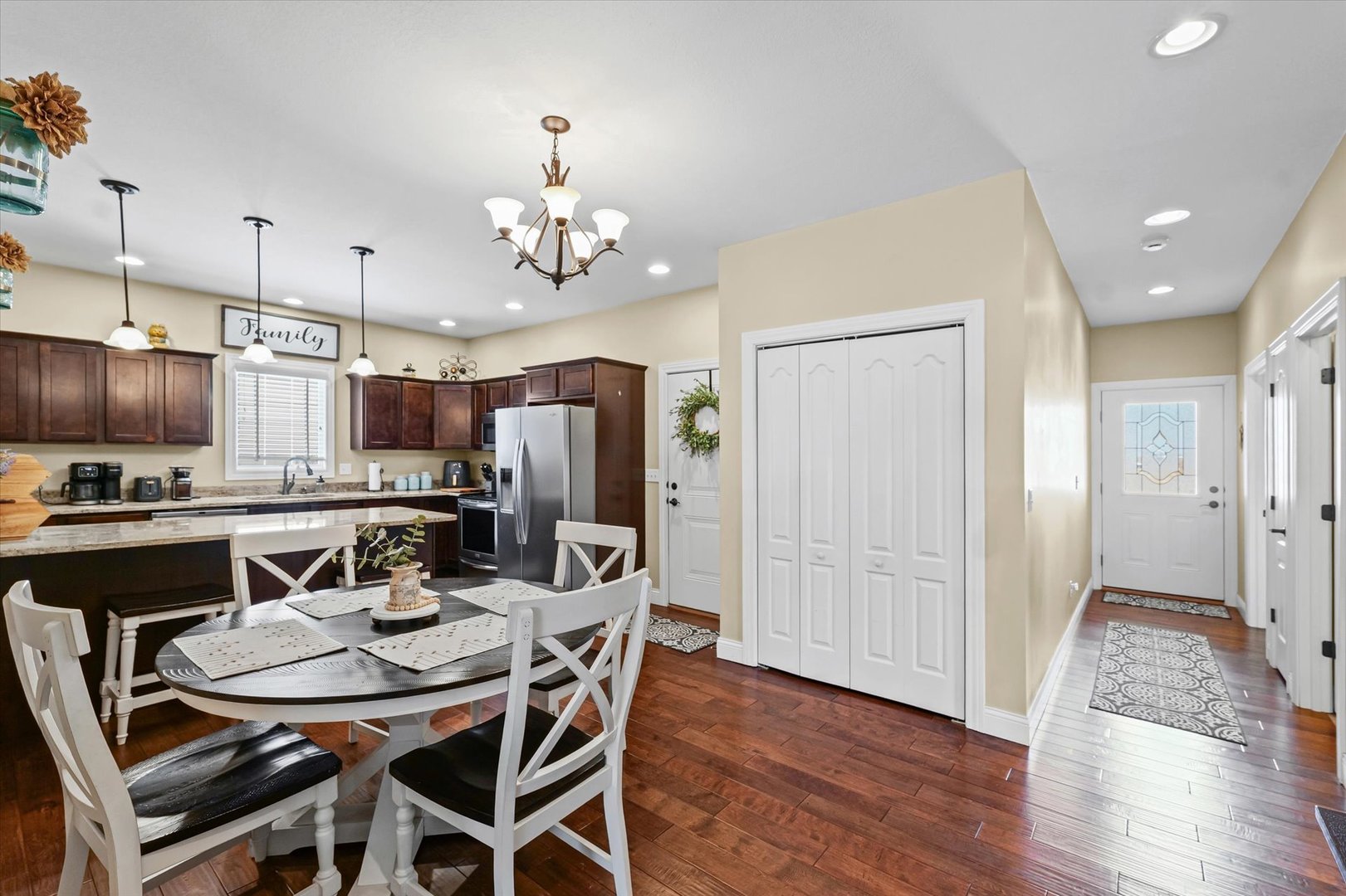 207 School Street Royal, IL 61871 - Photo 8 of 29