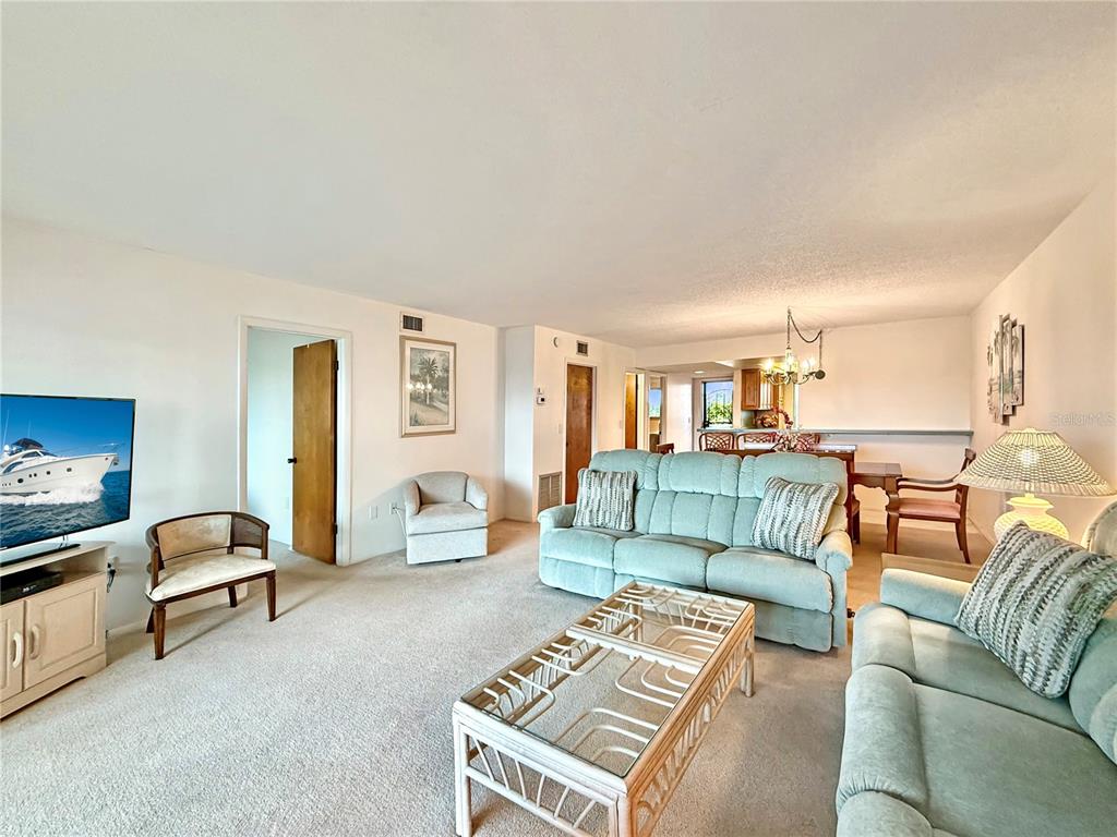 9604 Cortez Road West, Unit 421 Bradenton, FL 34210 - Photo 17 of 37