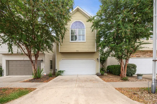 $2,800 | 5841 Katy Street, Houston, TX 77007