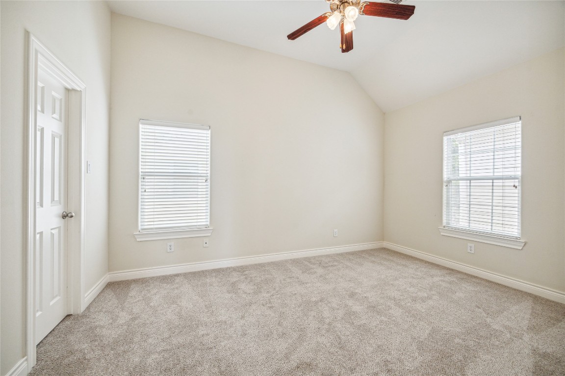 5841 Katy Street Houston, TX 77007 - Photo 11 of 14