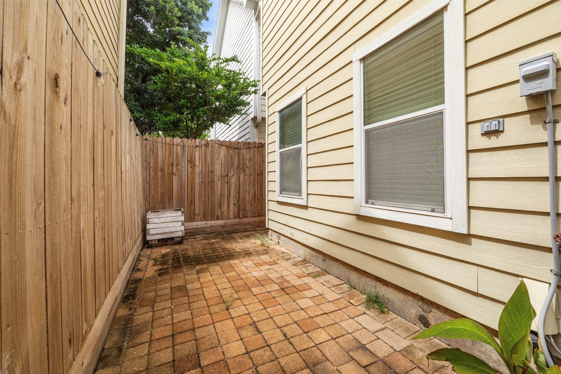 5841 Katy Street Houston, TX 77007 - Photo 14 of 14