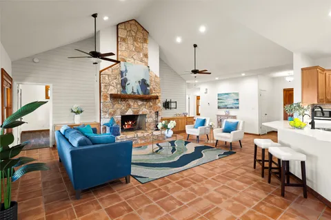 $899,000 | 300 Sundown Ridge, Austin, TX 78737