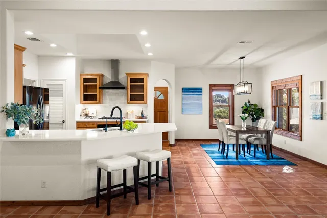 $975,000 | 300 Sundown Ridge, Austin, TX 78737