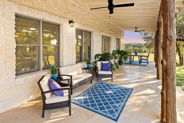 $975,000 | 300 Sundown Ridge, Austin, TX 78737