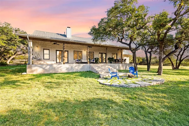 $975,000 | 300 Sundown Ridge, Austin, TX 78737