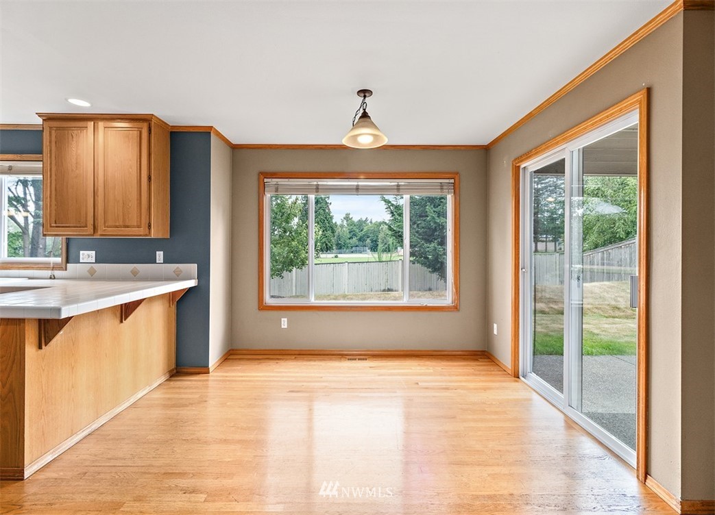 8500 Northeast 193rd Street Bothell, WA 98011 - Photo 11 of 24 Gallery Image 11