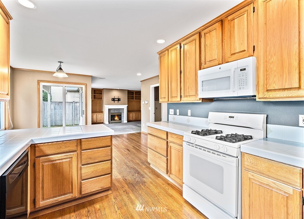 8500 Northeast 193rd Street Bothell, WA 98011 - Photo 9 of 24 Gallery Image 9