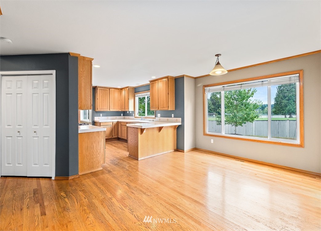 8500 Northeast 193rd Street Bothell, WA 98011 - Photo 10 of 24 Gallery Image 10