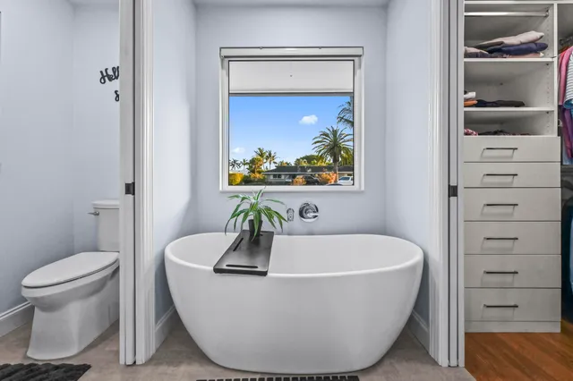 $925,000 | 220 Walton-Heath Drive, Atlantis, FL 33462