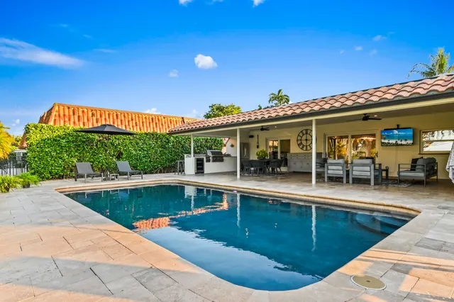 $925,000 | 220 Walton-Heath Drive, Atlantis, FL 33462