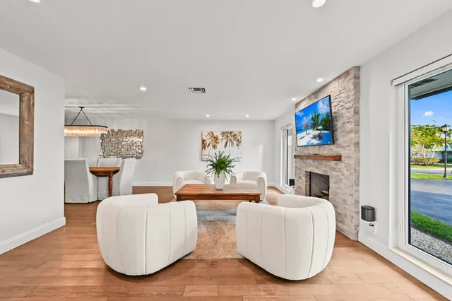 $925,000 | 220 Walton-Heath Drive, Atlantis, FL 33462