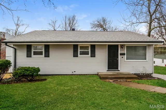 $1,140 | 422 Northridge Drive, St. Louis, MO 63137