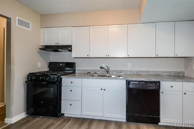 $1,140 | 422 Northridge Drive, St. Louis, MO 63137