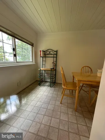 $4,300 | 606 North Frederick Street, Arlington, VA 22203