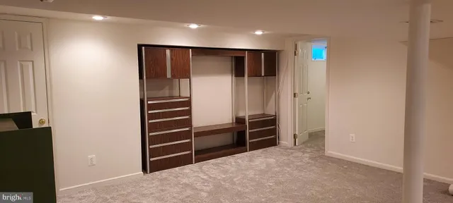 $4,300 | 606 North Frederick Street, Arlington, VA 22203