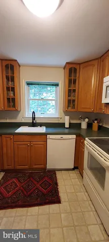 $4,300 | 606 North Frederick Street, Arlington, VA 22203