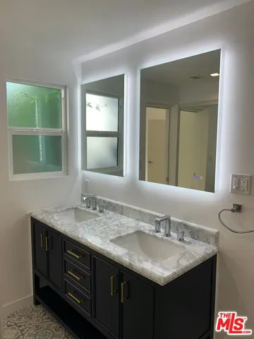 $2,395 | 4206 West 29th Street, Los Angeles, CA 90016