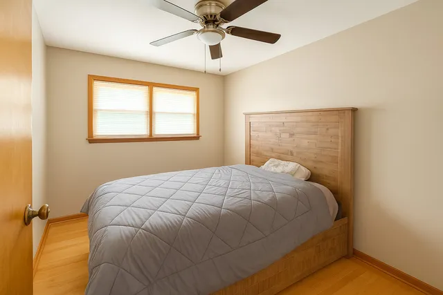 $184,000 | 644 East 162nd Street, South Holland, IL 60473