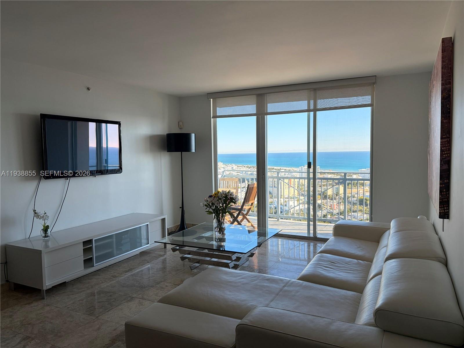 90 Alton Road, Unit 2909 Miami Beach, FL 33139 - Photo 5 of 18