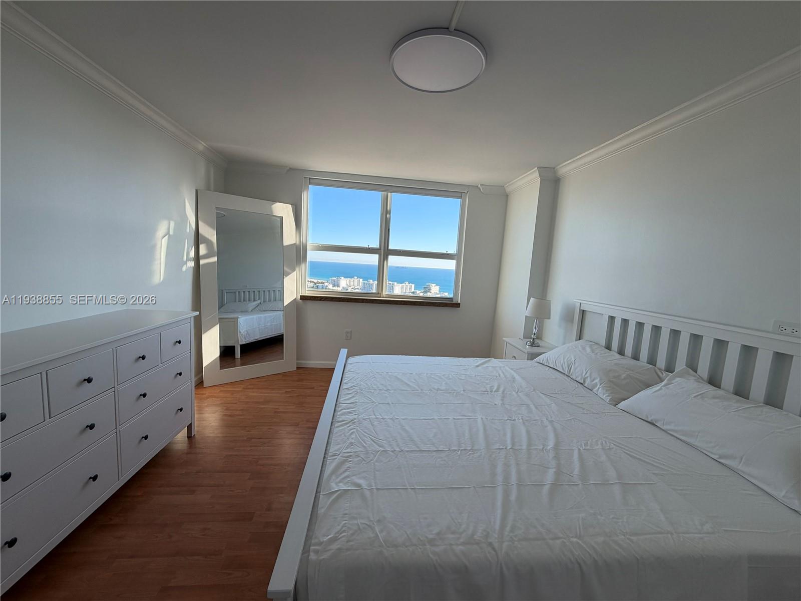 90 Alton Road, Unit 2909 Miami Beach, FL 33139 - Photo 10 of 18