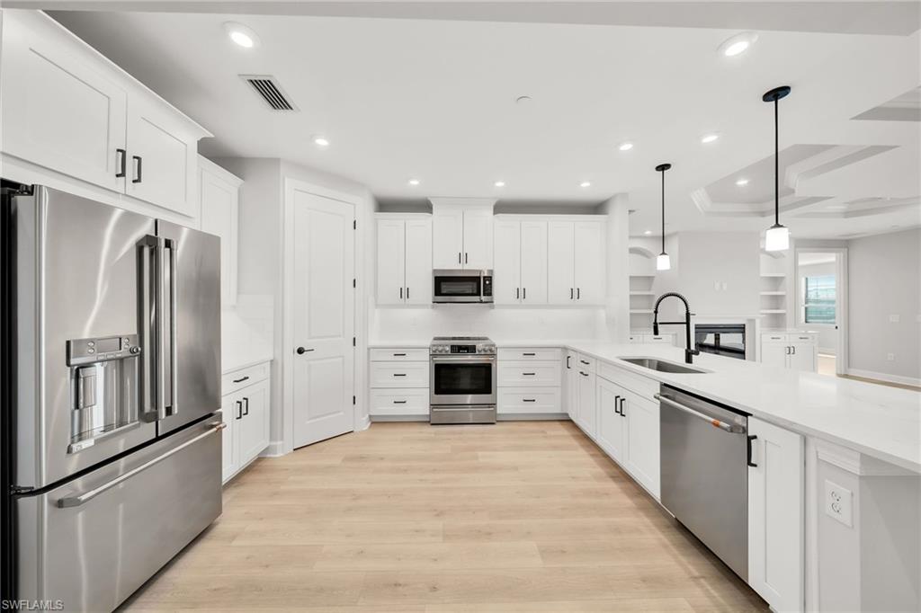 15336 Lucerna Street Naples, FL 34114 - Photo 3 of 29