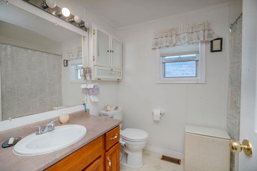 27 Cross Beach Road Seabrook, NH 03874 - Photo 10 of 29