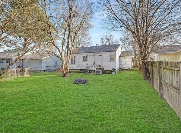 $115,000 | 849 Singapore Drive, Wake Village, TX 75501