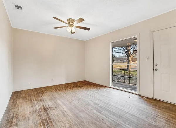 $115,000 | 849 Singapore Drive, Wake Village, TX 75501