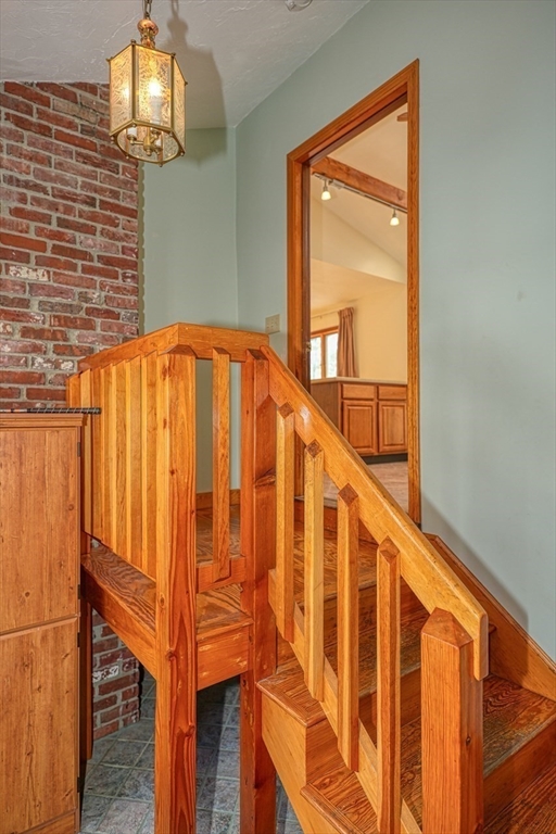 36 Richardson Street Hudson, MA 01749 - Photo 19 of 28