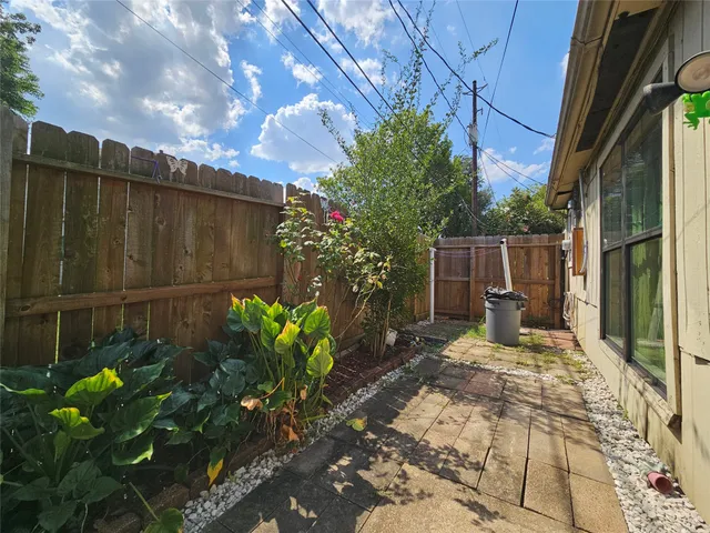 $1,499 | 5624 Allendale Road, Houston, TX 77017