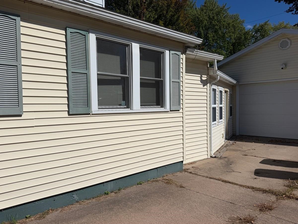 1125 Alice Street Rothschild, WI 54474 - Photo 2 of 7 Gallery Image 2