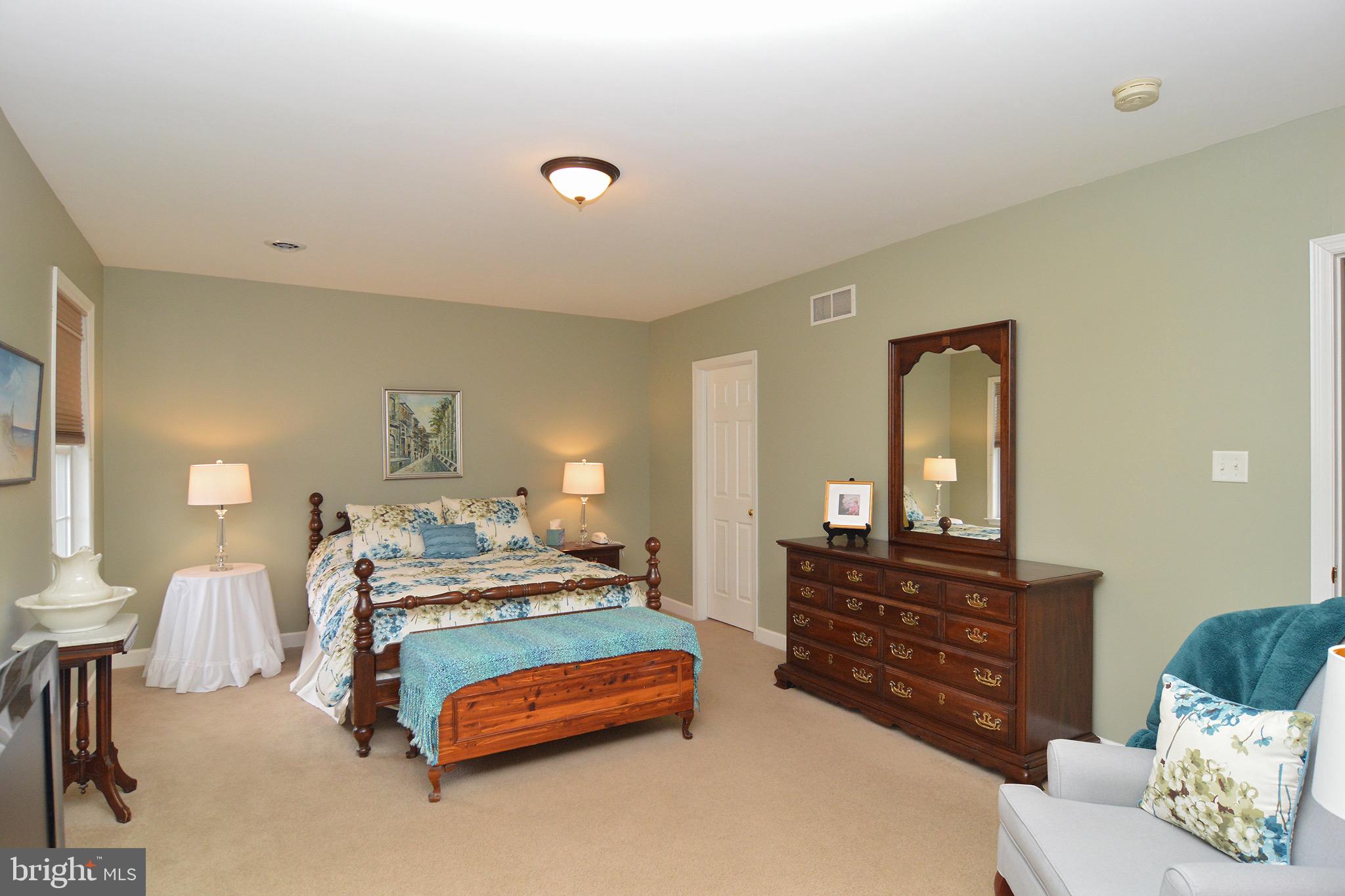 205 Springmont Drive Reading, PA 19610 - Photo 14 of 25 Gallery Image 14