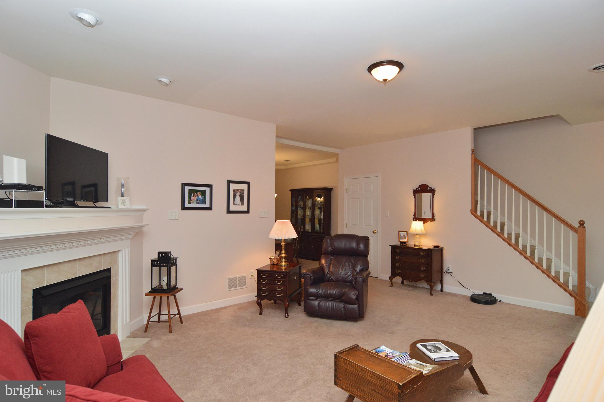 205 Springmont Drive Reading, PA 19610 - Photo 4 of 25 Gallery Image 4