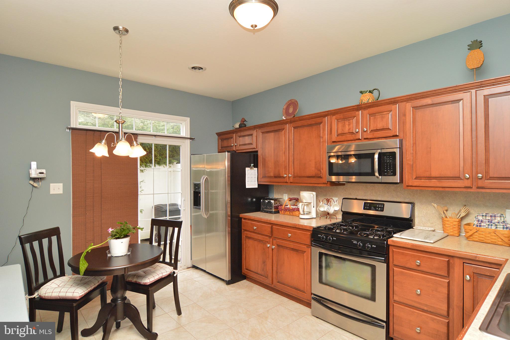 205 Springmont Drive Reading, PA 19610 - Photo 8 of 25 Gallery Image 8